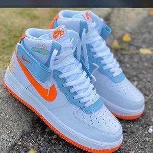 Meet your Posher, Carla